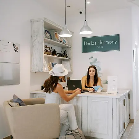 Ξενοδοχείο Harmony 4*